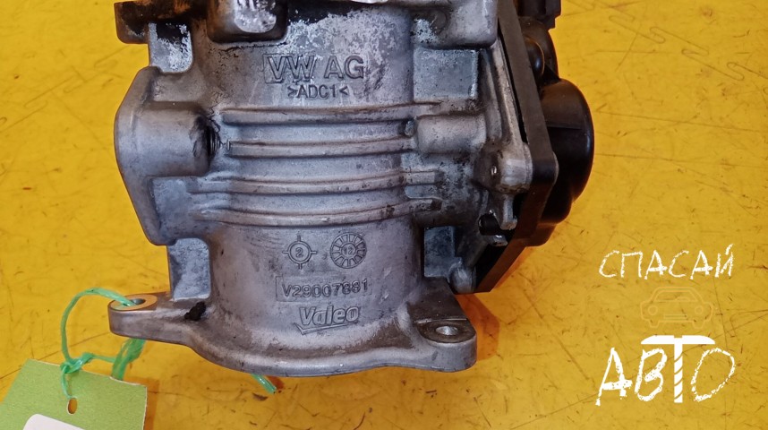 Volkswagen Crafter Клапан рециркуляции выхлопных газов - OEM 03L131501AA