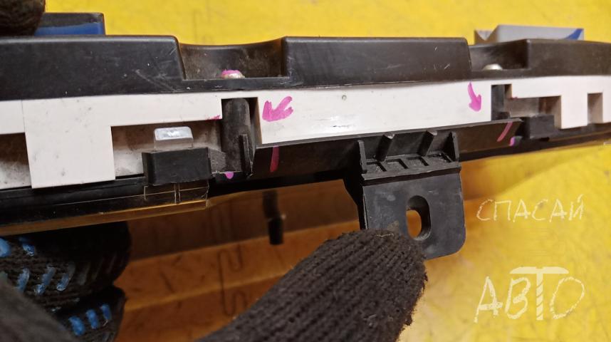 Nissan Almera Classic (B10) Панель приборов