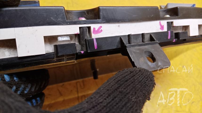 Nissan Almera Classic (B10) Панель приборов