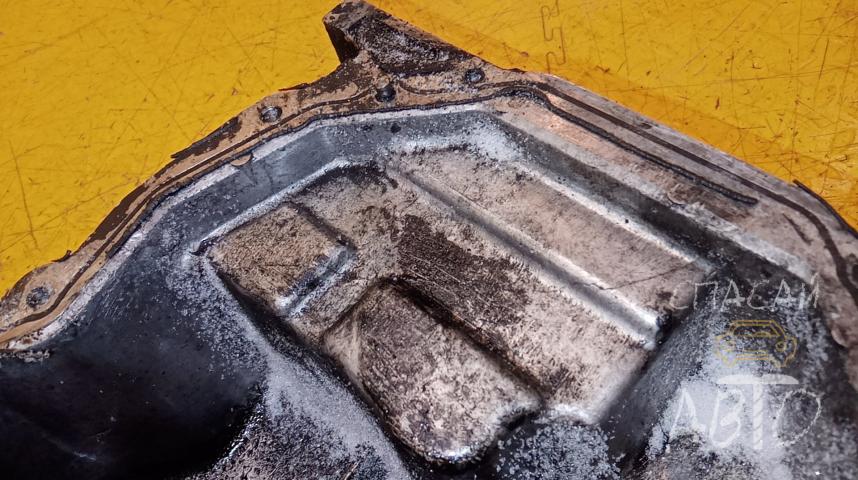 KIA Sportage II Поддон масляный двигателя