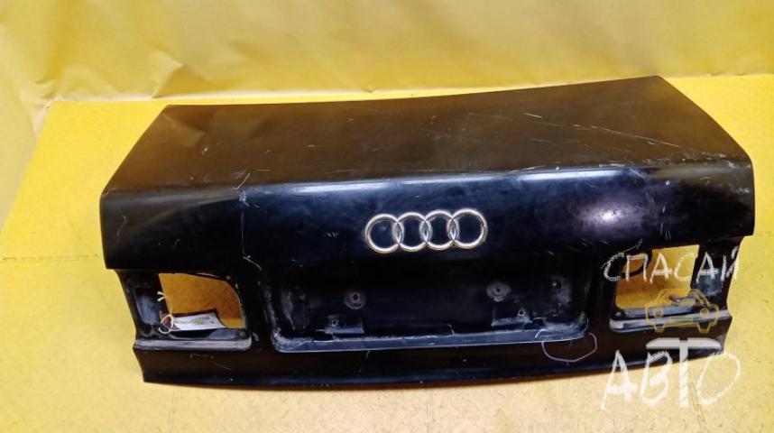 Audi A8 (4D) Крышка багажника