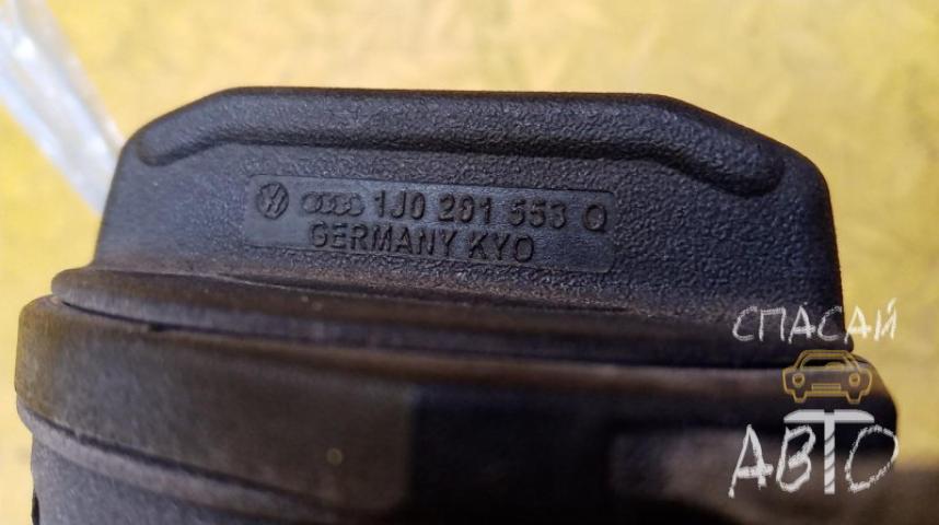 Audi A6 (C4) Крышка топливного бака