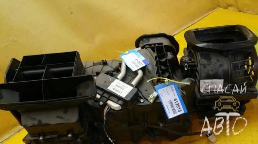 Nissan Navara (D40) Корпус отопителя