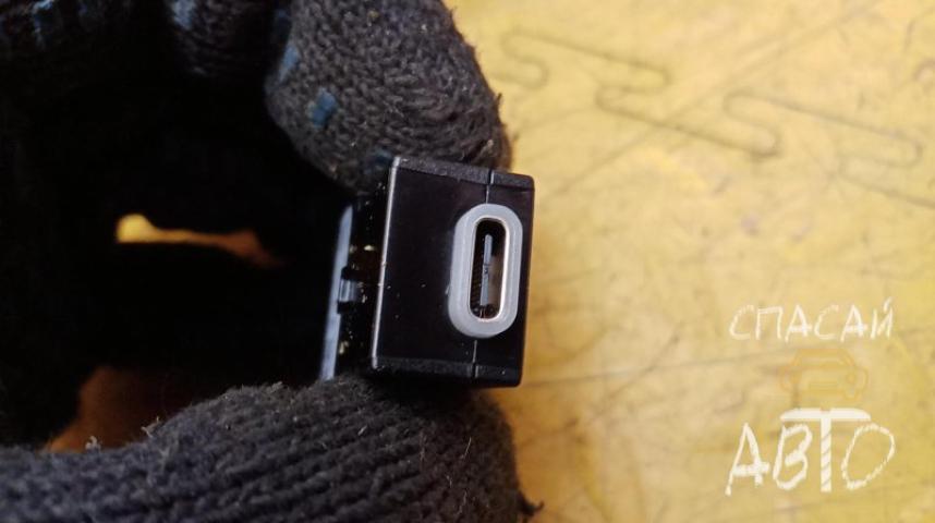 Skoda Rapid Разъём USB