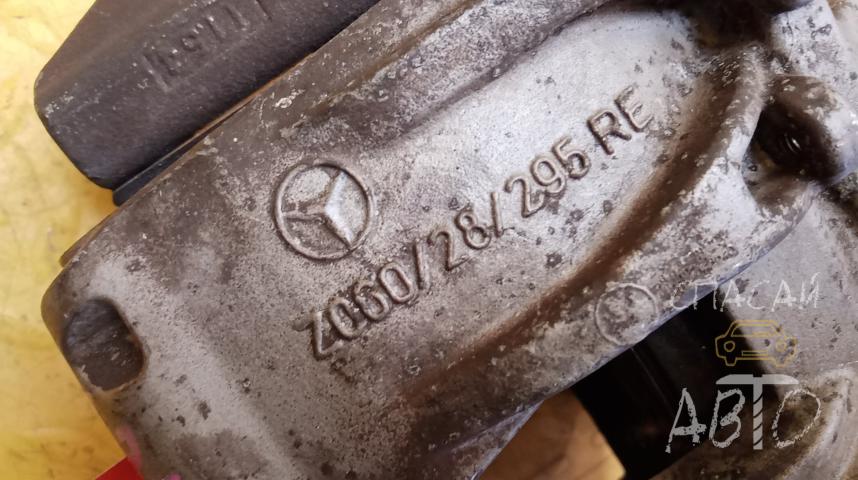 Mercedes-Benz W211 E-klasse Суппорт передний