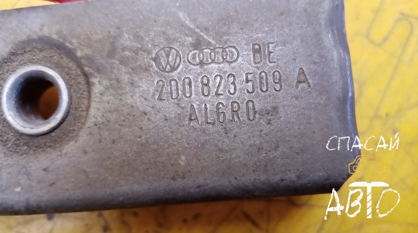 Volkswagen LT II Замок капота - OEM 2D0823509A