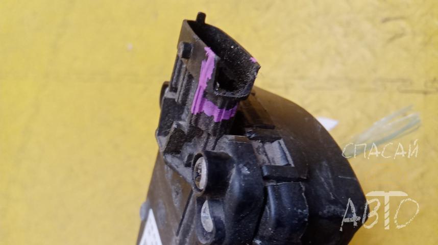 Hyundai Elantra Педаль газа