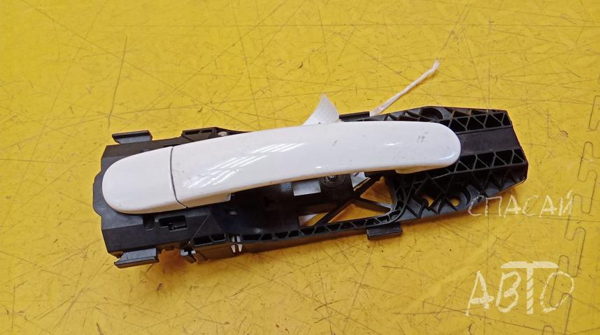 Skoda Fabia II Ручка двери передней правой наружная