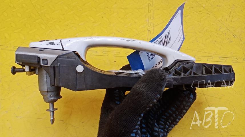 Skoda Fabia II Ручка двери передней левой наружная