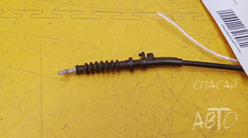 Skoda Fabia II Трос открывания двери