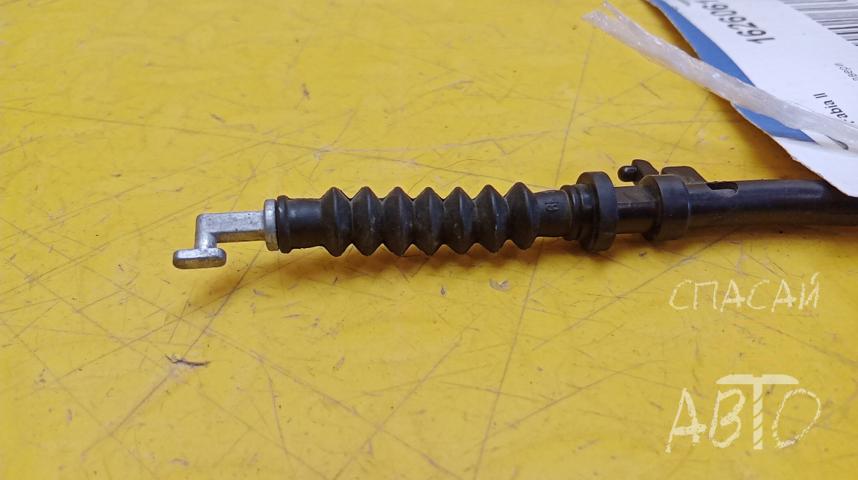 Skoda Fabia II Трос открывания двери