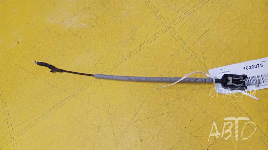 Skoda Fabia II Трос открывания двери