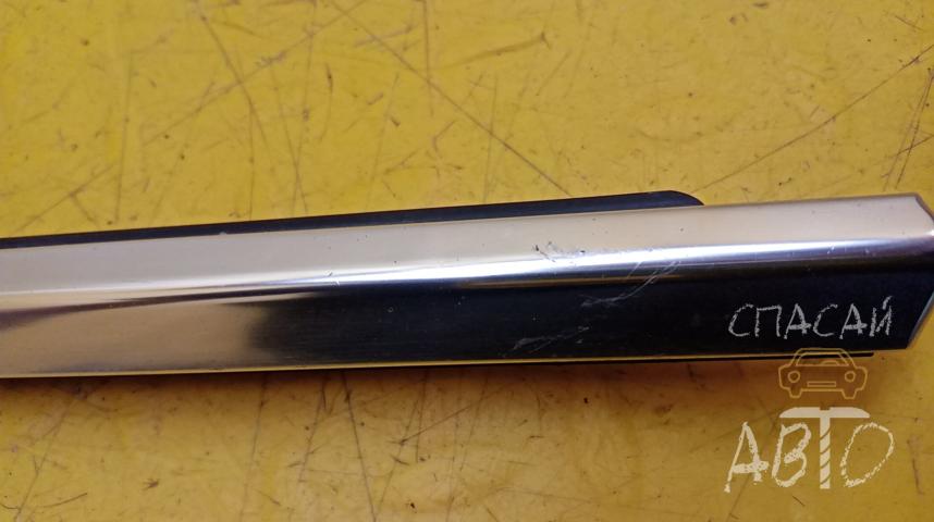 BMW 5-серия E60/E61 Накладка стекла заднего левого (бархотка)