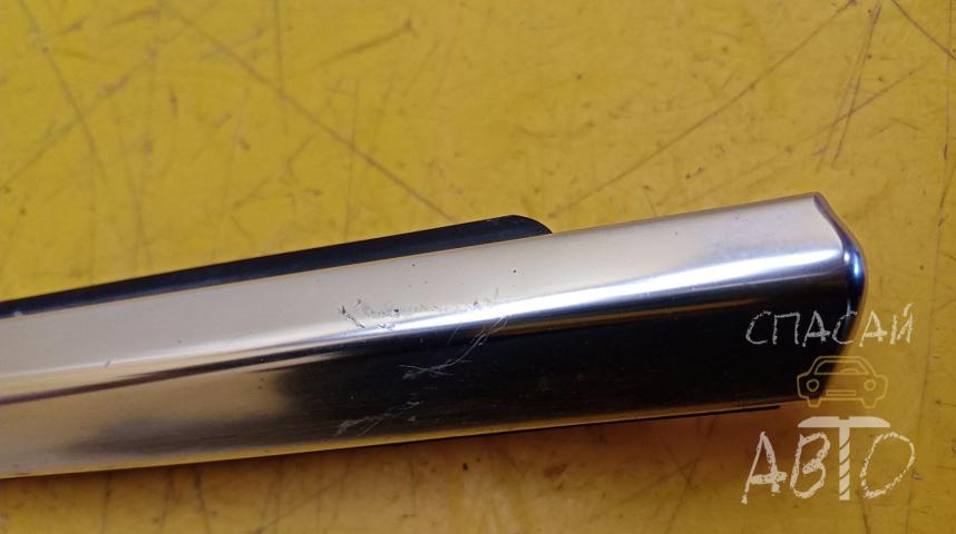 BMW 5-серия E60/E61 Накладка стекла заднего левого (бархотка)