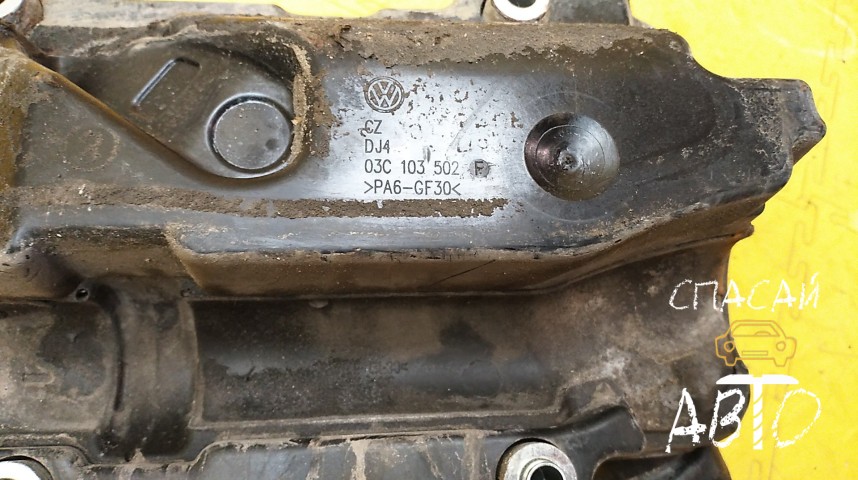 Volkswagen Jetta V Крышка двигателя - OEM 03C145650A