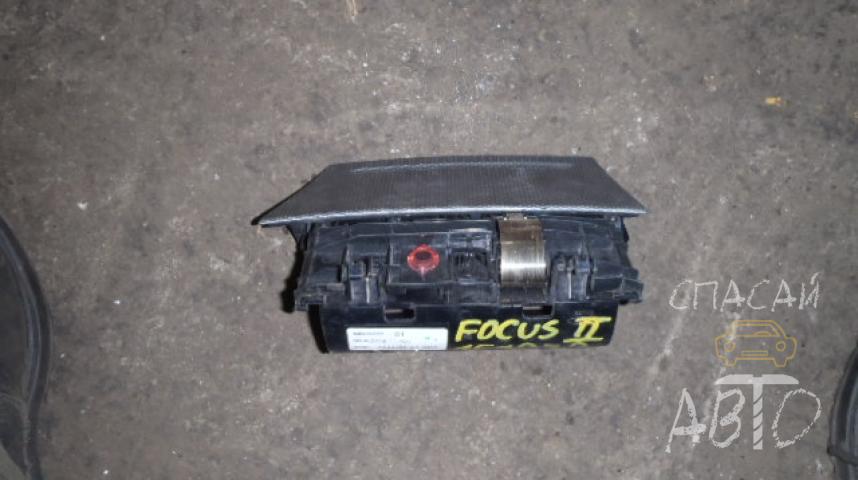 Ford Focus II Бардачок