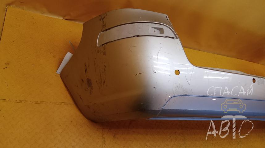 Opel Zafira B Бампер задний