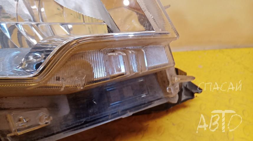 Toyota Land Cruiser (150)-Prado Фара правая