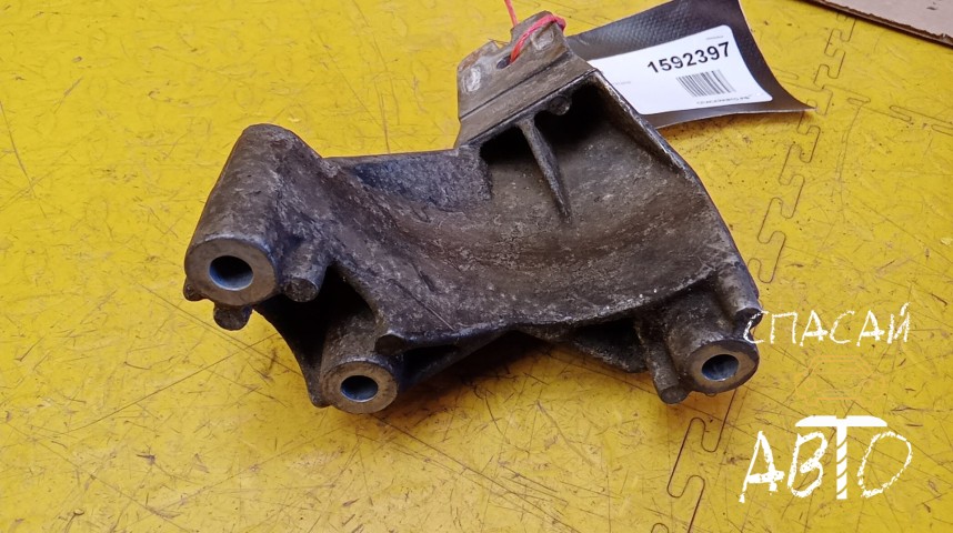 Opel Vectra B Кронштейн двигателя - OEM 90497256