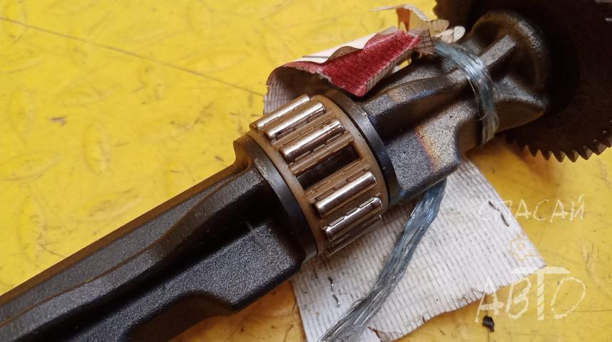 Jaguar F-PACE Вал балансирный