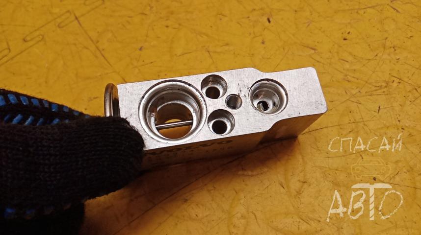 Volvo S80 Клапан кондиционера