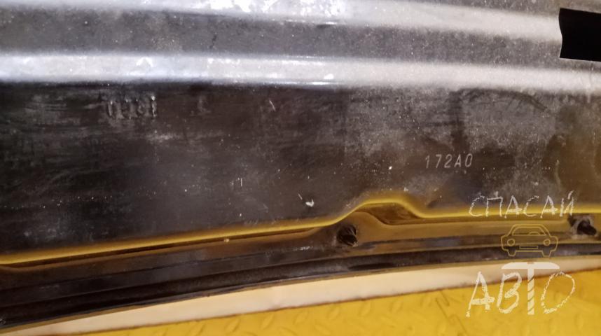 Opel Astra J Капот