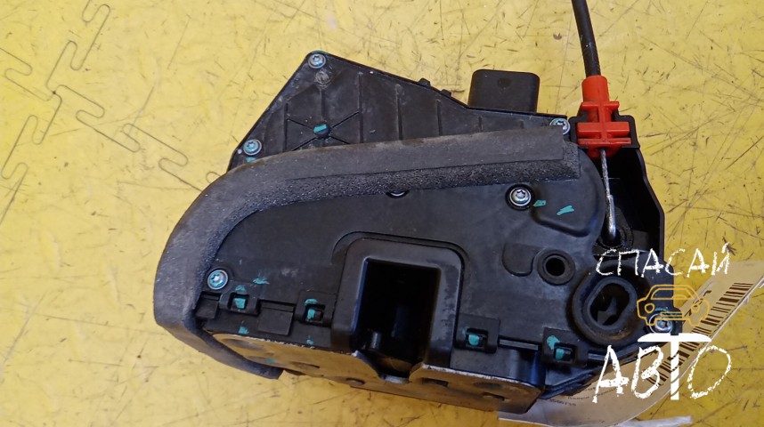 Chevrolet Cobalt Замок двери передней левой - OEM 13586735