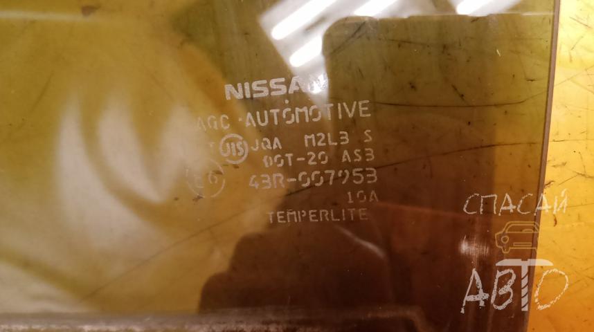 Nissan X-Trail (T32) Стекло двери задней левой