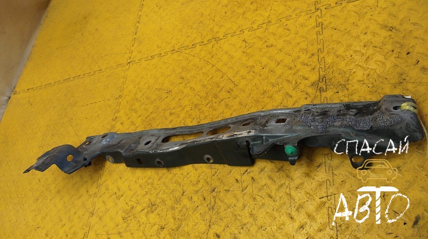 Renault Master II Кронштейн крыла - OEM 8200115493