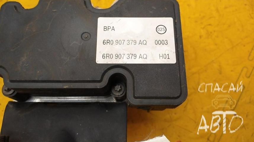 Volkswagen Polo (Sed RUS) Блок ABS (насос)