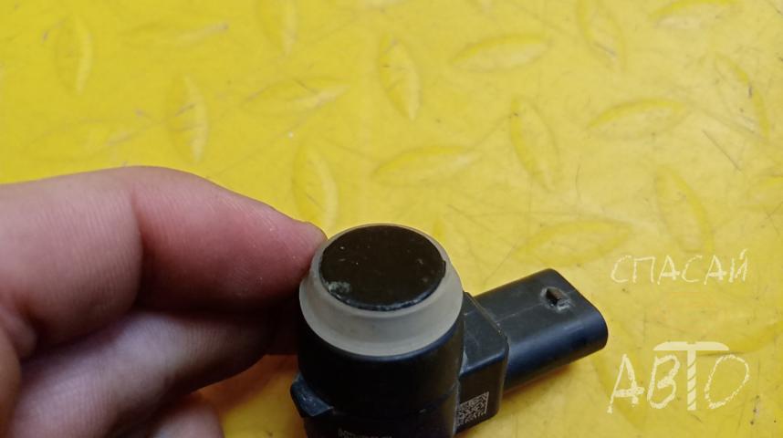 Ford Focus III Датчик парковки