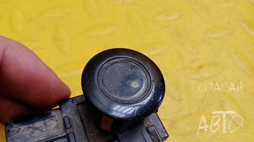 Lexus LX 570 Датчик парковки