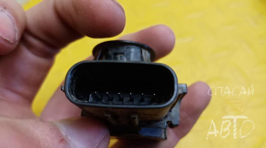 Lexus LX 570 Датчик парковки