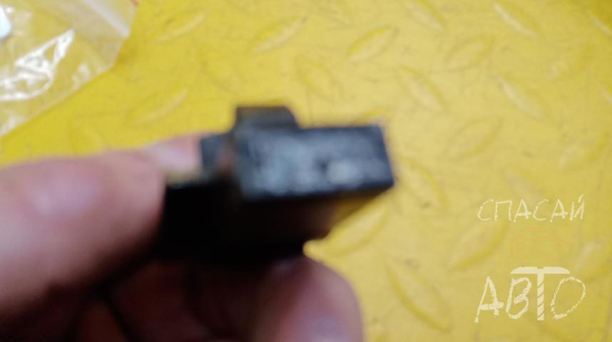 Lexus GS 350 Форсунка омывателя лобового стекла