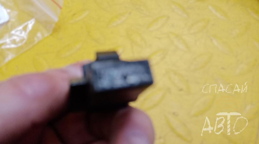 Lexus GS 350 Форсунка омывателя лобового стекла