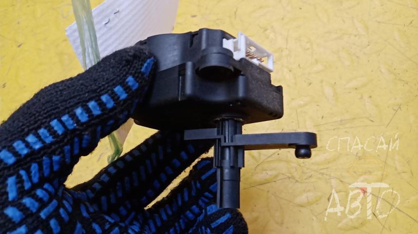 Volvo S80 Сервопривод