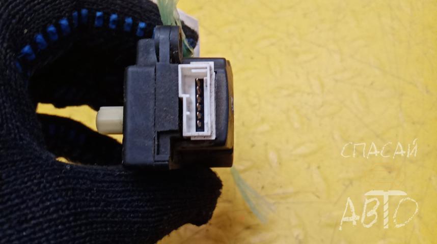 Volvo S80 Сервопривод