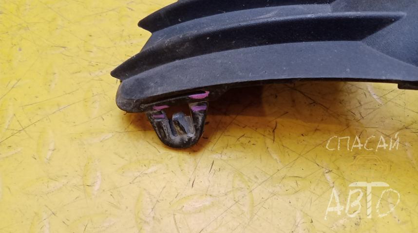 Opel Astra H / Family Решетка в бампер