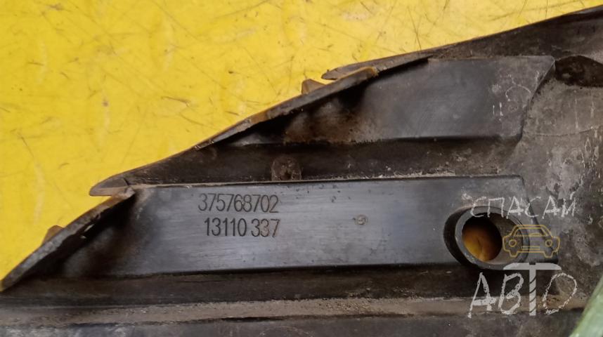 Opel Astra H / Family Решетка в бампер