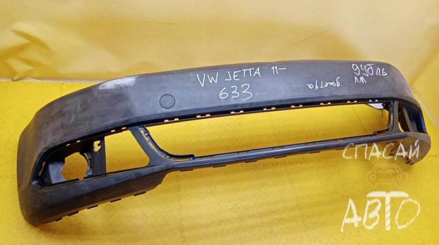 Volkswagen Jetta Бампер передний