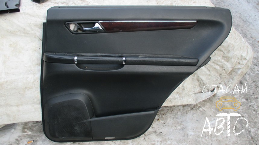 Mercedes-Benz W251 R-klasse Обшивка двери задней правой - OEM A2517302270