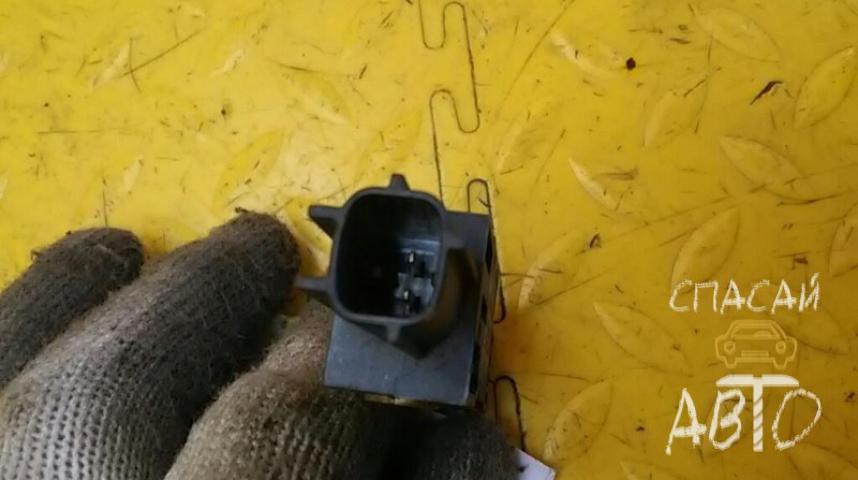 Audi A8 (4D) Датчик AIR BAG