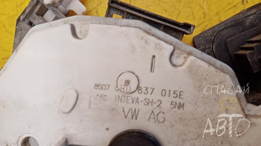 Volkswagen Polo (Sed RUS) Замок двери передней левой