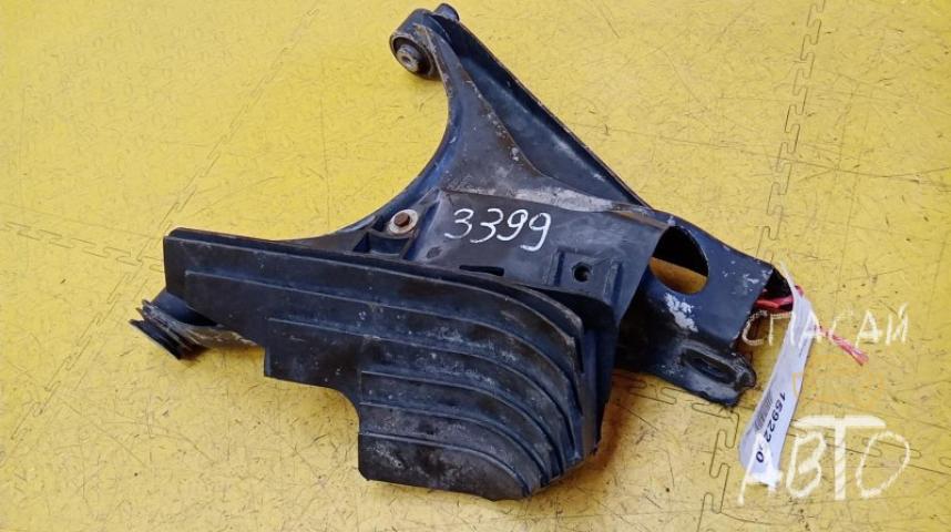 Audi A6 (C4) Рычаг задний