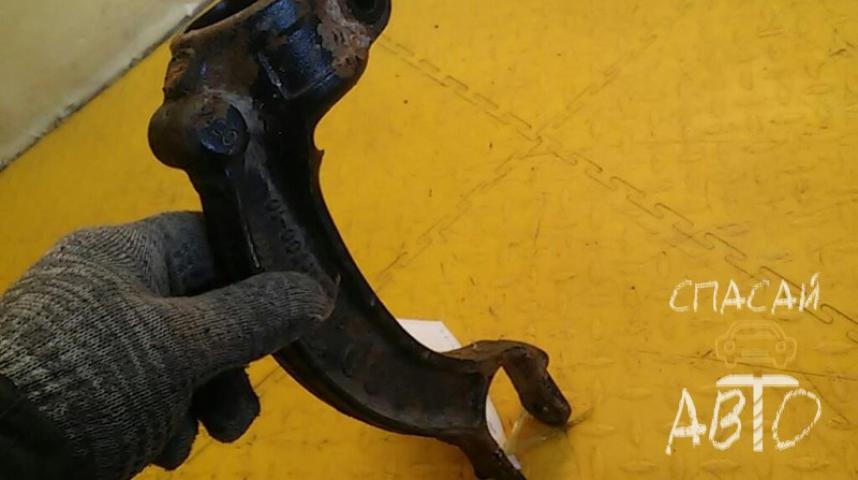 Audi A4 (B8) Рычаг передний