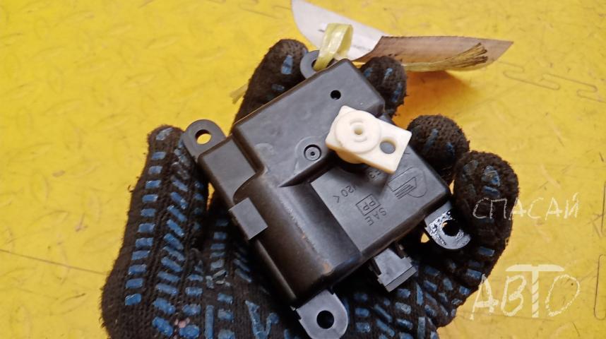 Infiniti FX/QX70 (S51) Моторчик заслонки печки