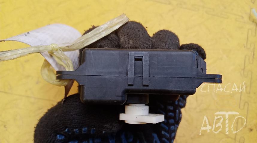 Infiniti FX/QX70 (S51) Моторчик заслонки печки