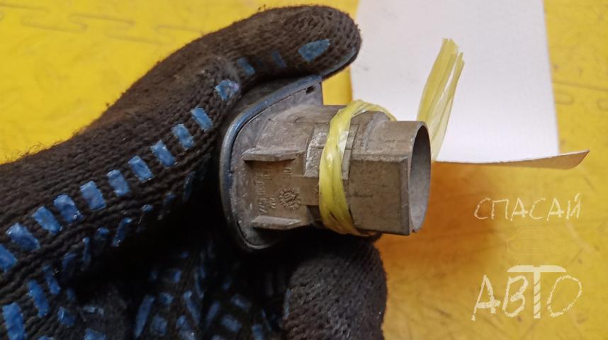 Volkswagen Touareg I Ручка двери наружная