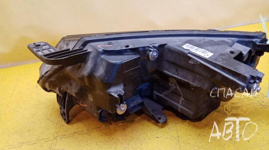 Geely Coolray (SX11) Фара правая