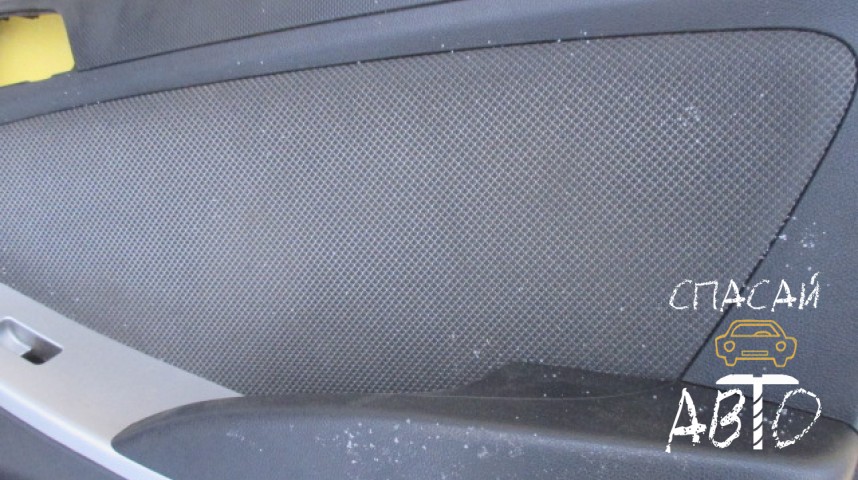 Hyundai Solaris Обшивка двери передней правой - OEM 823024L010PBW